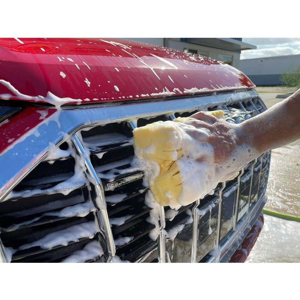 Tar Removers For Cars: To Keep Your Vehicle's Shine Intact